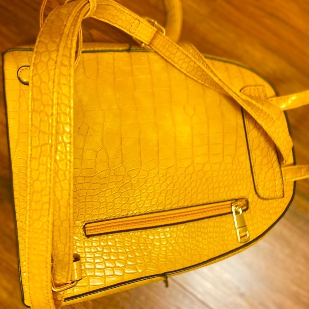 Brand New Beautiful Yellow Mustard Color bag, for office or school. Never Used! - Picture 8 of 9